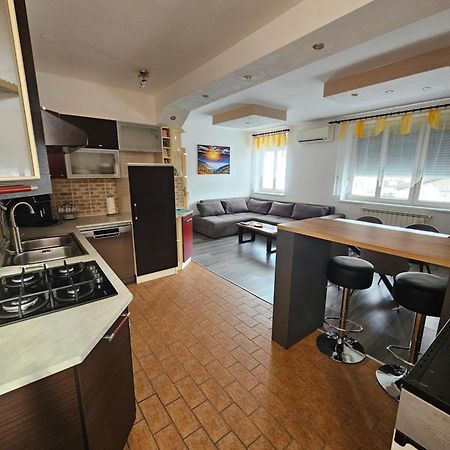 Smaragd Damir Antunovic-Sobodajalec Kobarid Bagian luar foto